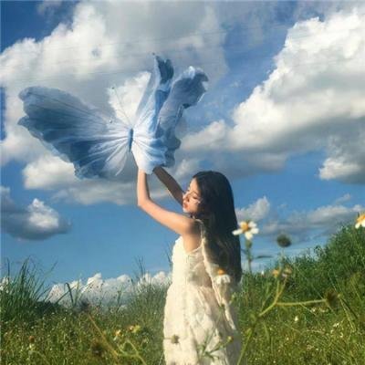 眼里余光都是你